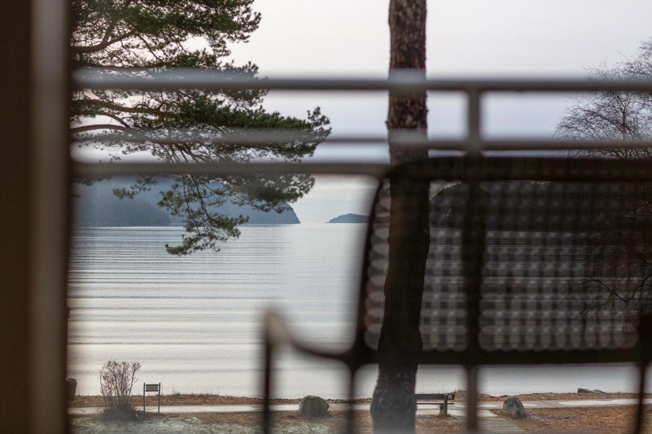 Rosfjord Strandhotel Lyngdal Buitenkant foto