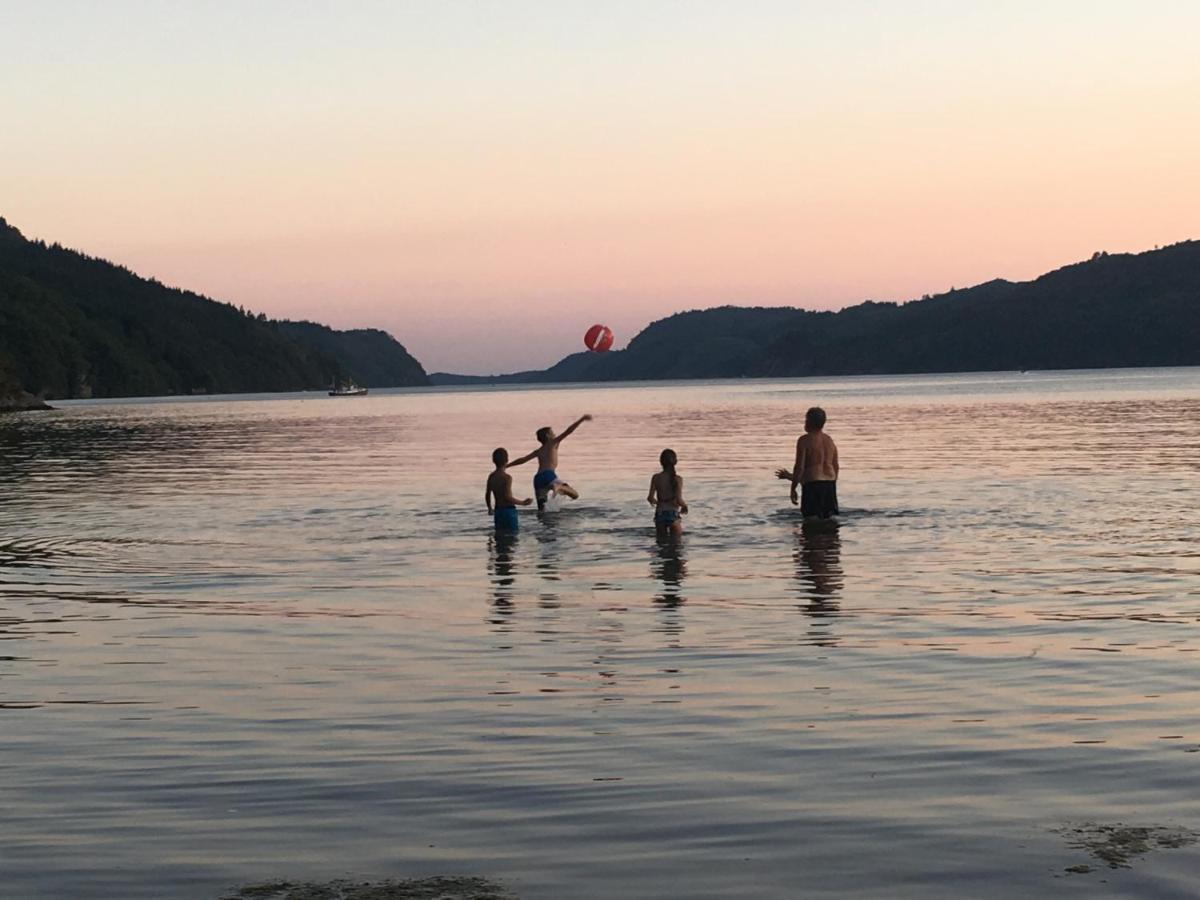 Rosfjord Strandhotel Lyngdal Buitenkant foto